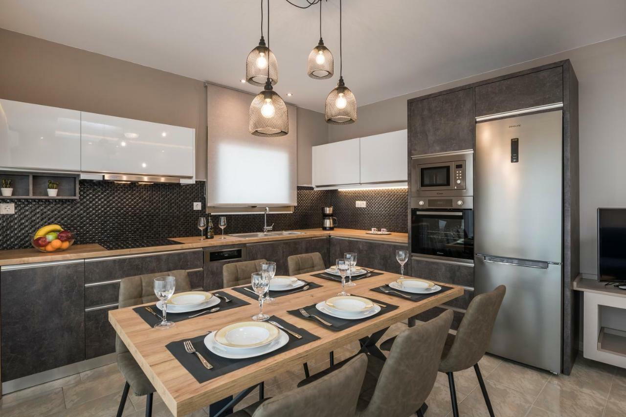Mirma Luxury Apartment Chrissi Akti Chania Exterior foto