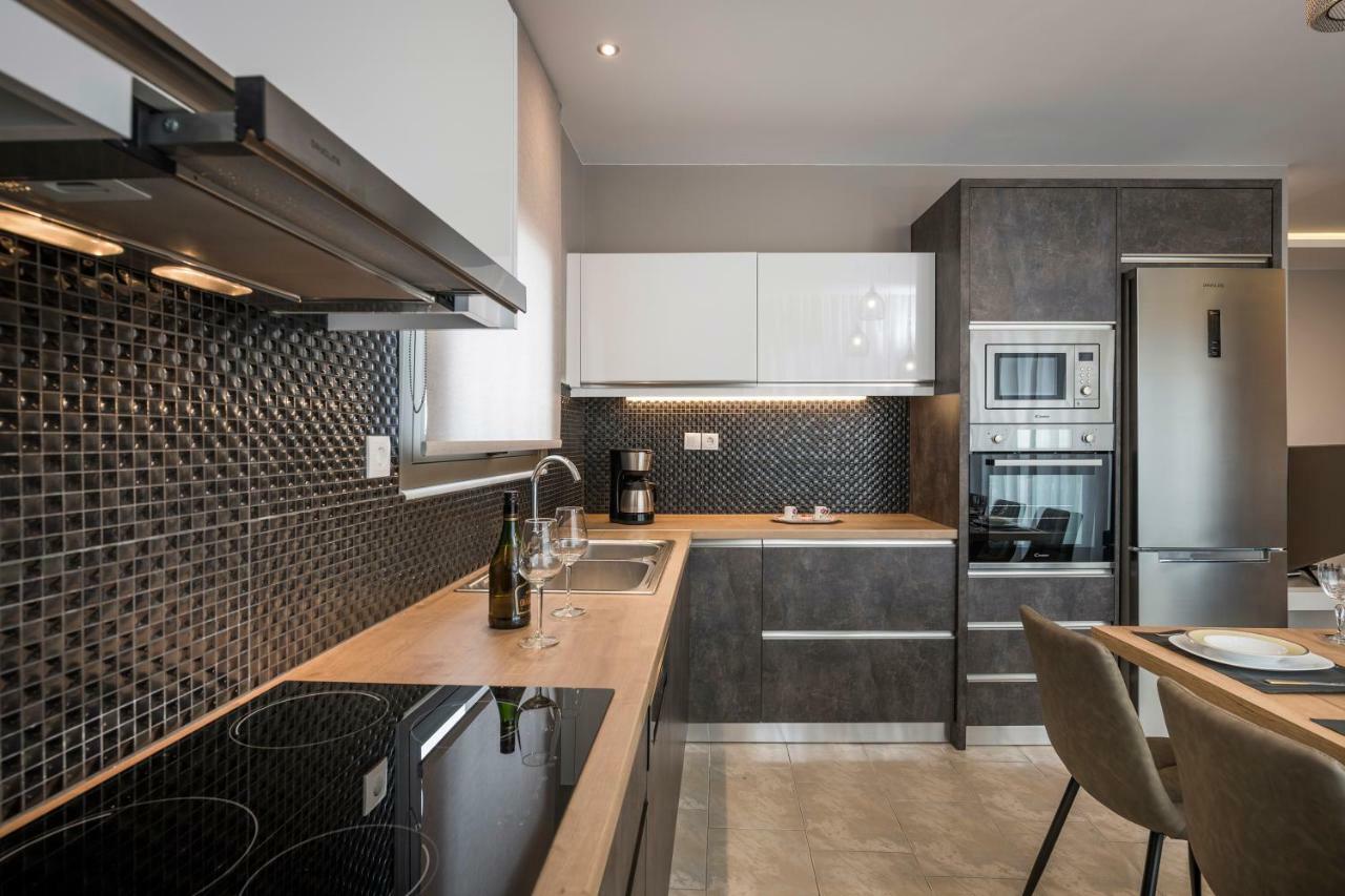 Mirma Luxury Apartment Chrissi Akti Chania Exterior foto
